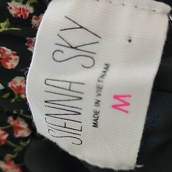 Floral Ruffle Skirt by Sienna Sky - M - Picture 6 of 6